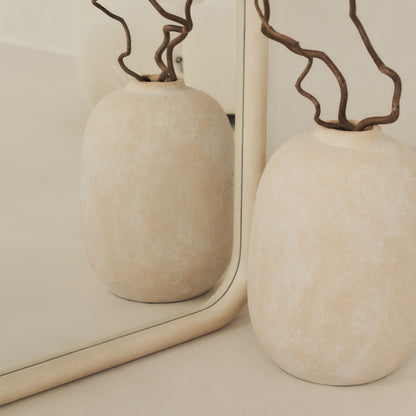 Elis – Extra großer, raumhoher, gewölbter Betonspiegel, 190 cm x 100 cm